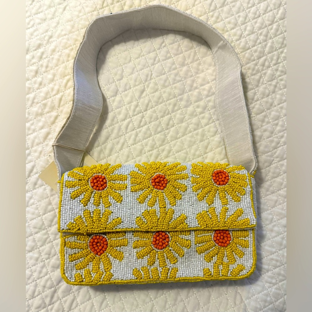 RARE 🌼Viral Sunflower Beaded Shoulder Bag – NWT
